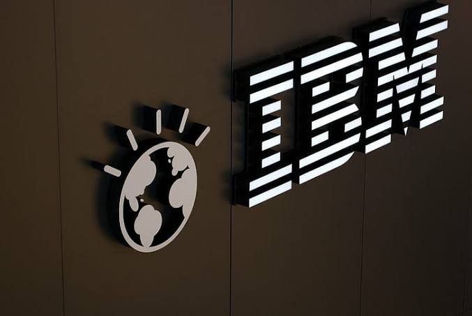 IBM Shares Plunge Over 9% Amid Consulting Division Pressures